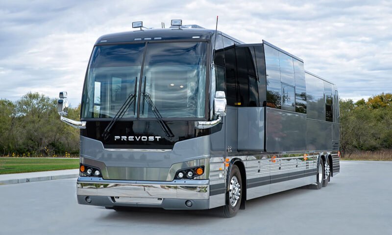 prevost-entertainer-coach-tinman-800x480